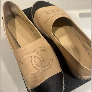 CHANEL Tan and Black Espadrilles